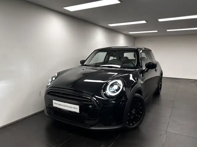 Mini Hatch view 7