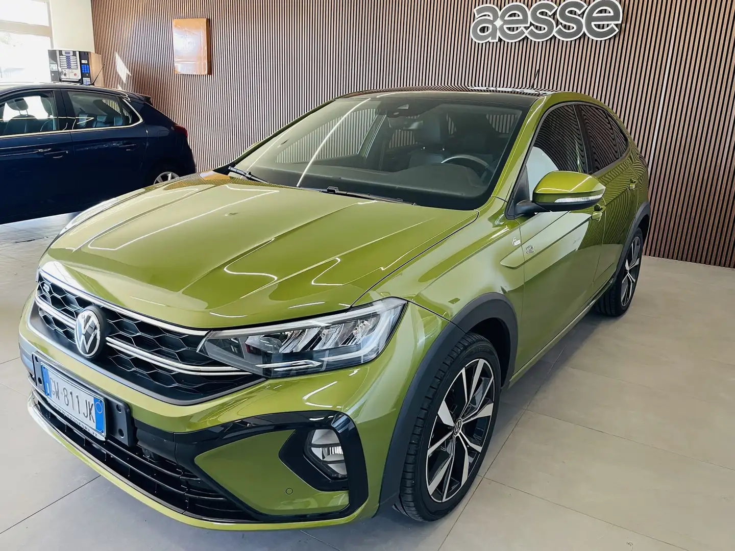 Volkswagen Taigo Taigo 1.0 TSI 115 CV DSG R-Line Vert - 1