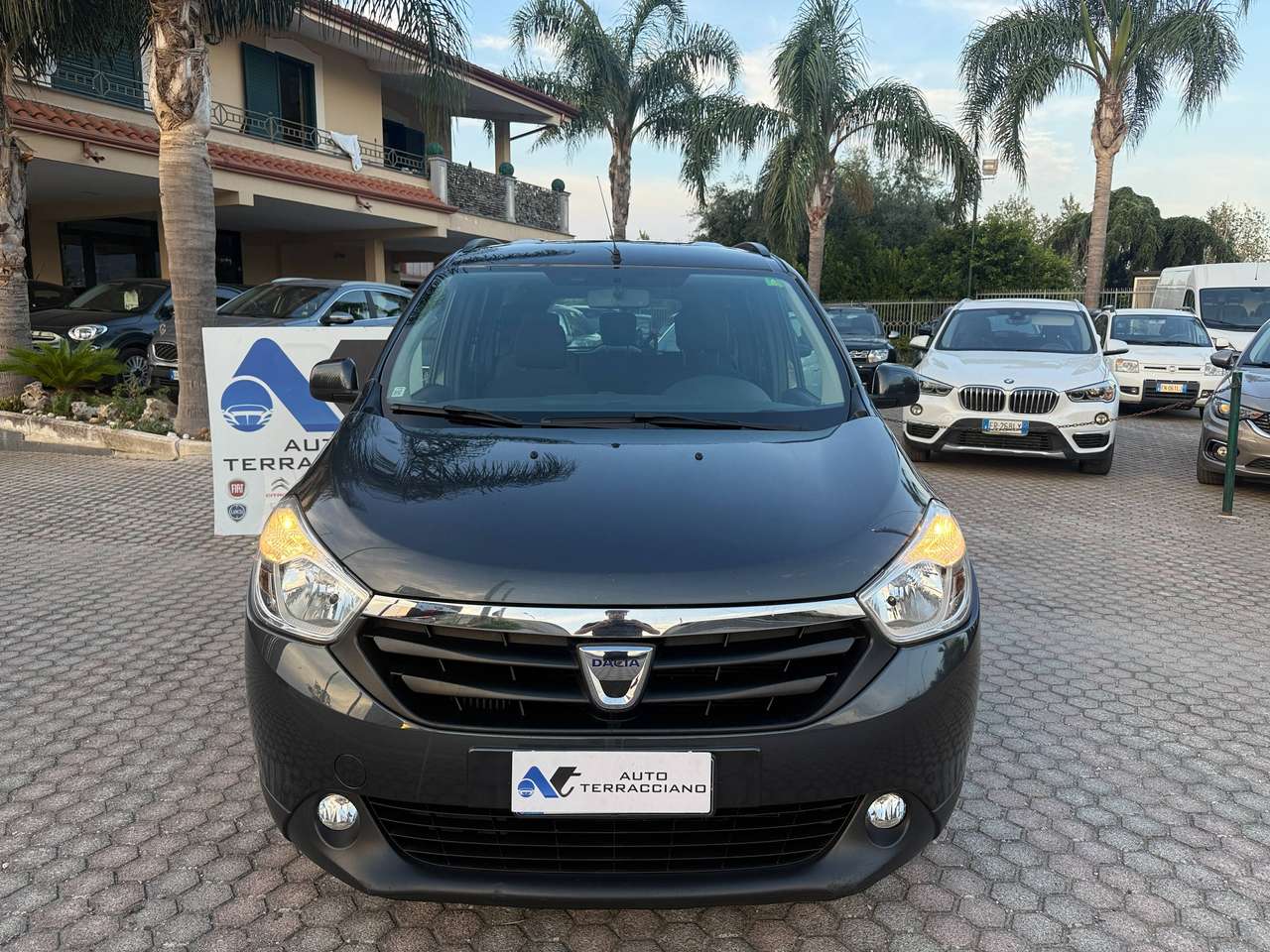 Dacia Lodgy DACIA LODGY 1500 DCI 110cv 7 POSTI