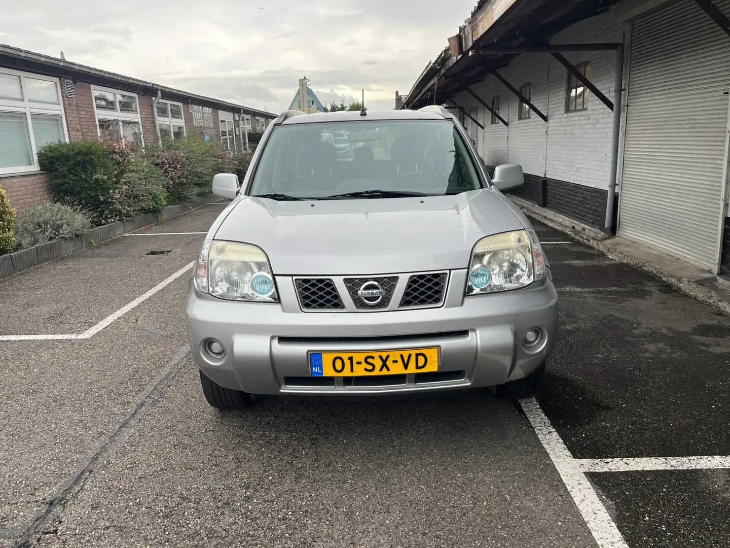 Nissan X-Trail 2.0 Columbia 2wd DEALER OH NAP ZIE FOTO Grijs - 2