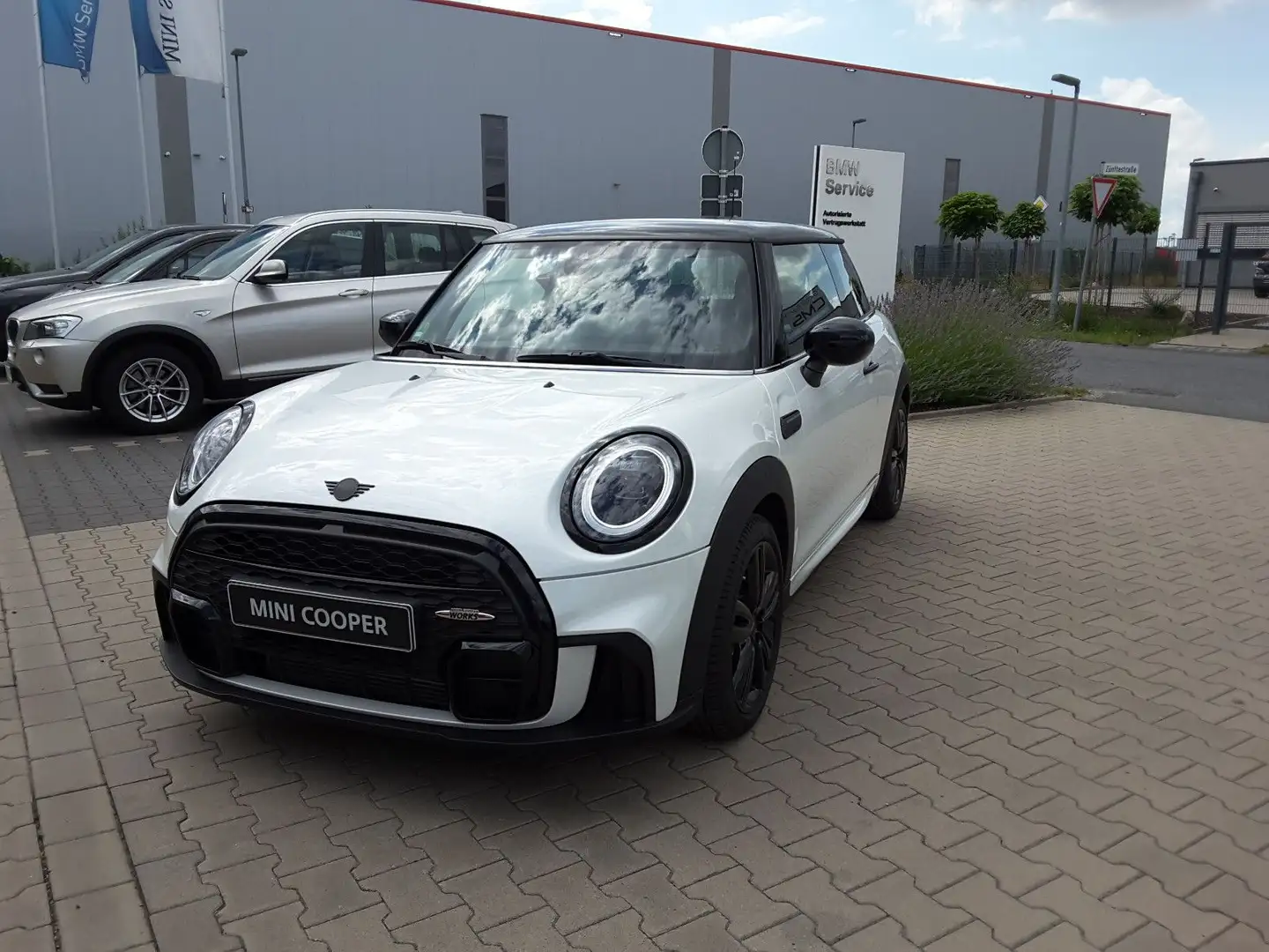 MINI Cooper 3-trg. Cooper, JCW,Trim,Navi,Autom,Alu17",DAB, Weiß - 1