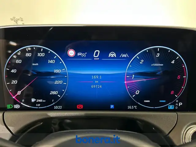 Mercedes-Benz E-Class view 14