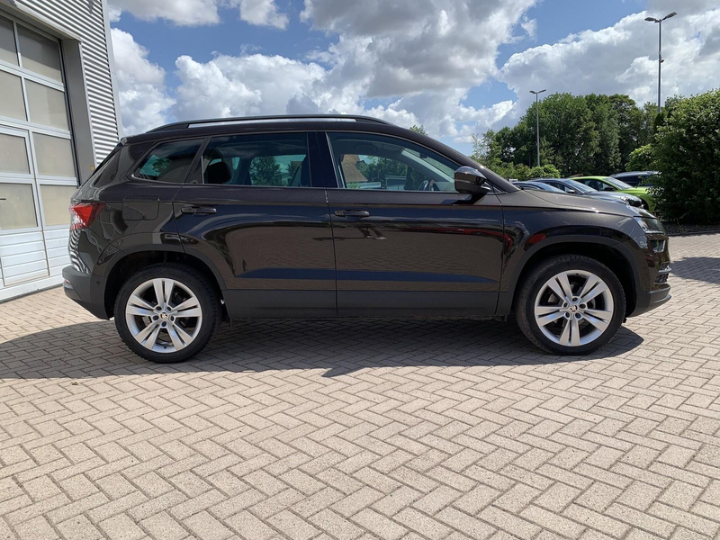 Skoda Karoq 1.5 DSG Style Standhz.+RFK.+Virtuell.+LED — photo 6