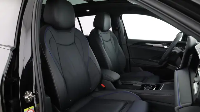 Volkswagen Tiguan R-Line TDI 4MOTION DSG Ansicht 19