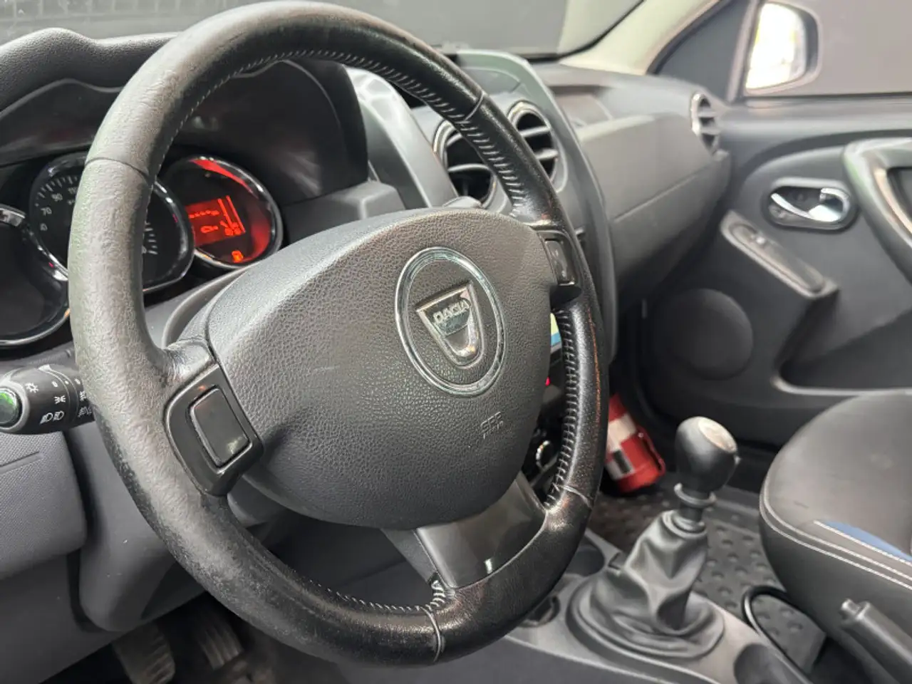 Dacia Duster — photo 10