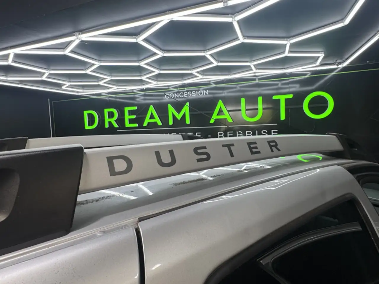 Dacia Duster — photo 15