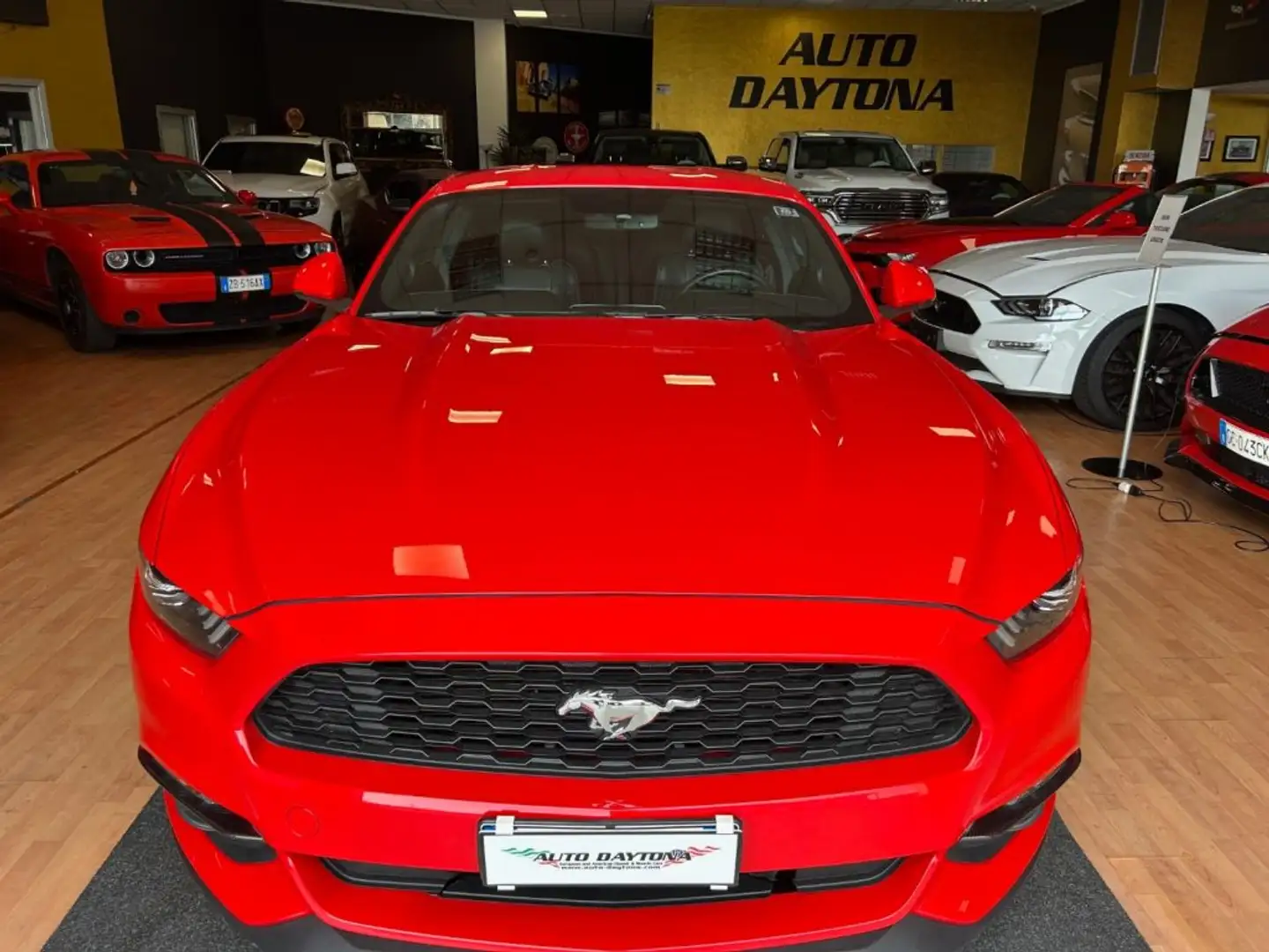 Ford Mustang Fastback 2.3 EcoBoost Automatica Full Rouge - 2