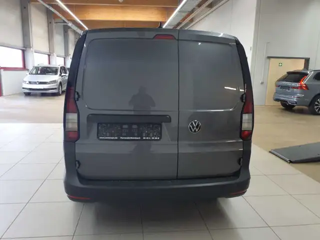 Volkswagen Caddy view 5