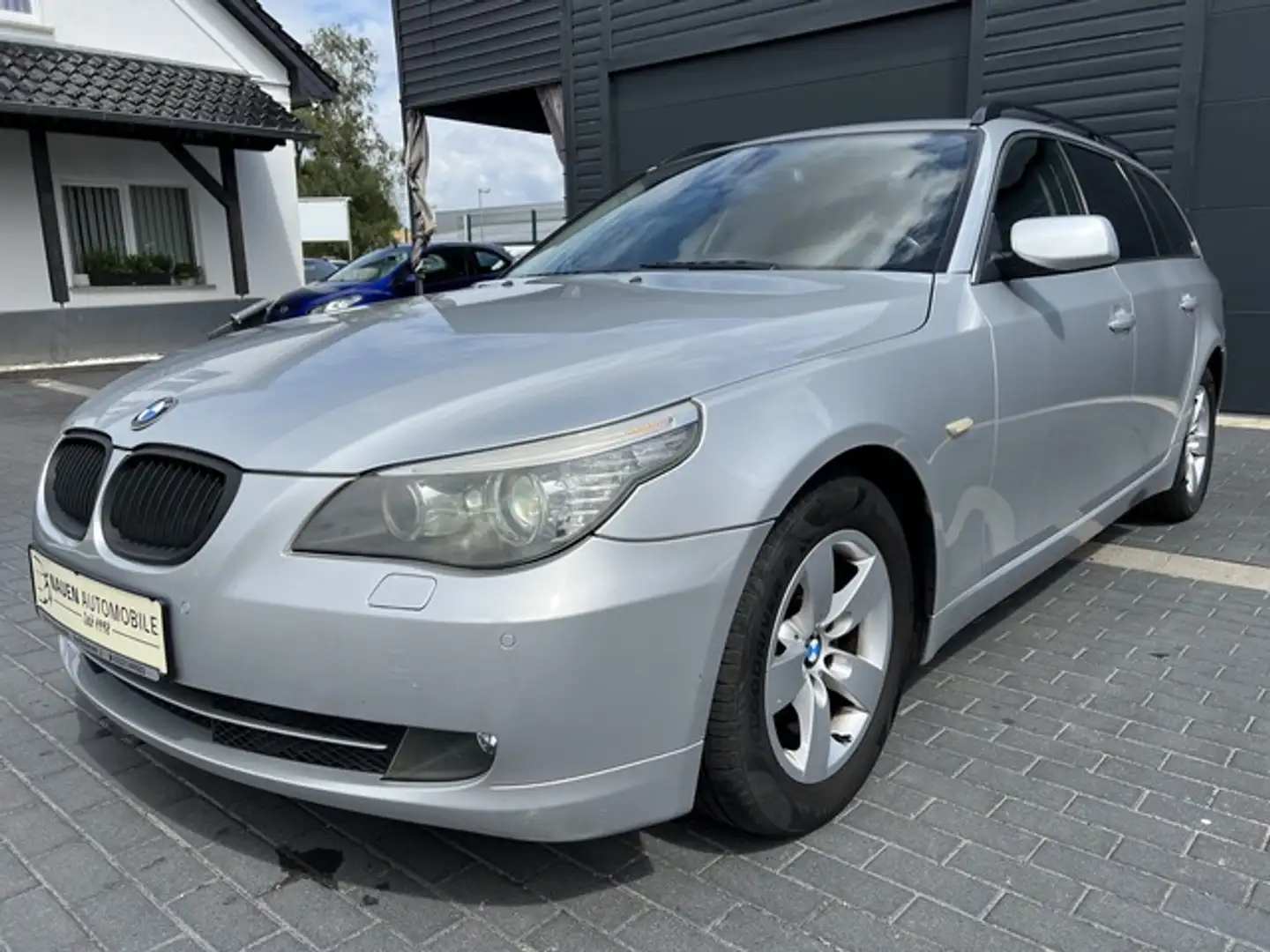 BMW 523 i Touring +Facelift+Bi-Xenon+AHK+PDC+ Grau - 1