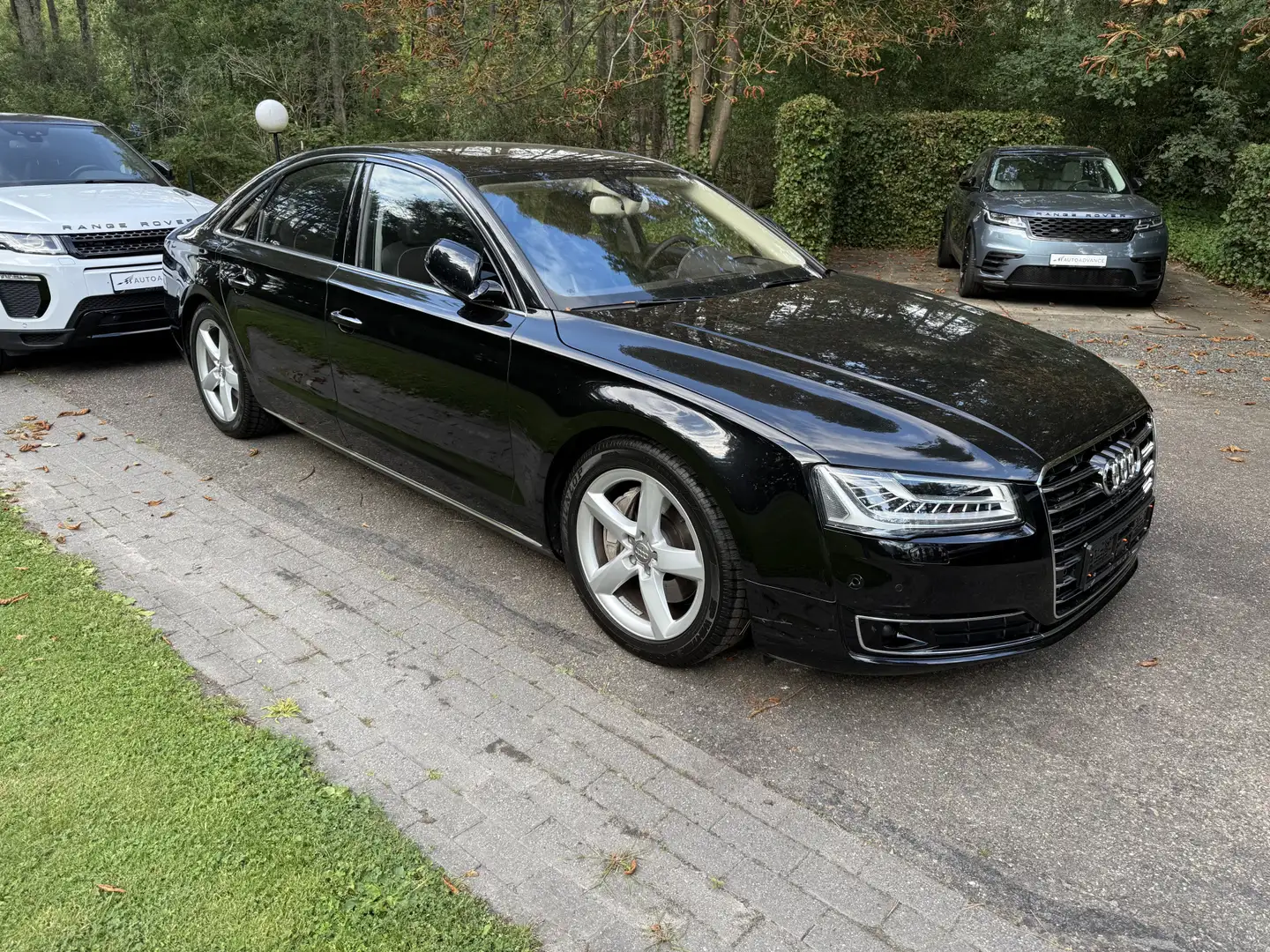 Audi A8 50 TDI quattro Pro Line+ Zwart - 2