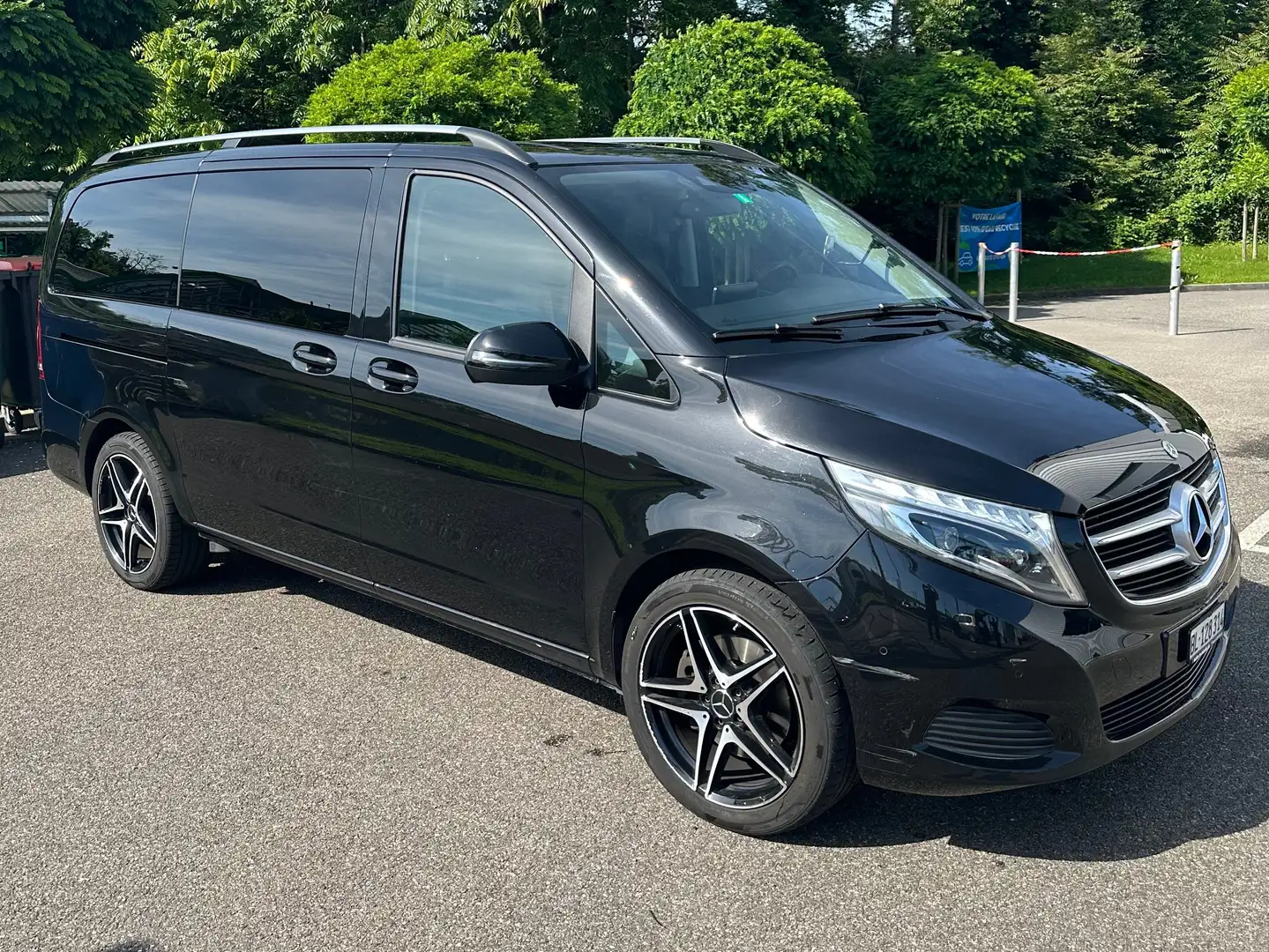 Mercedes-Benz V 250 V 250 BlueTec d lang 4Matic 7G-TRONIC Advantgarde Schwarz - 1