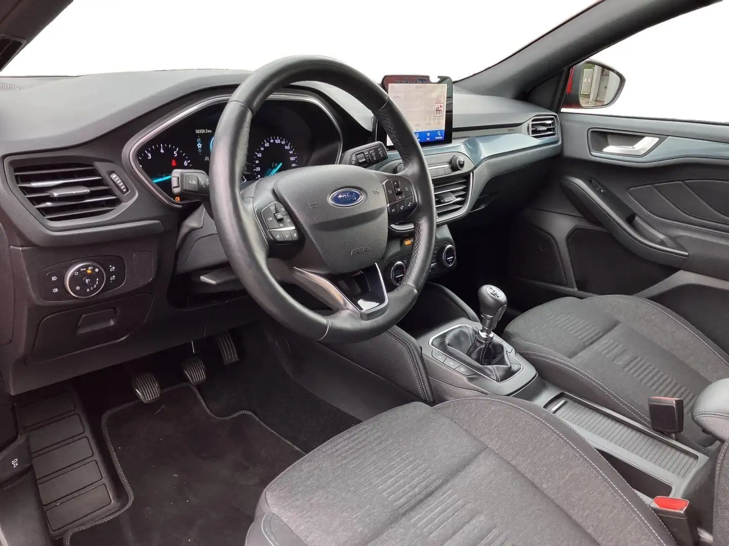 Ford Focus Turnier Active + Winterpaket Rot - 2