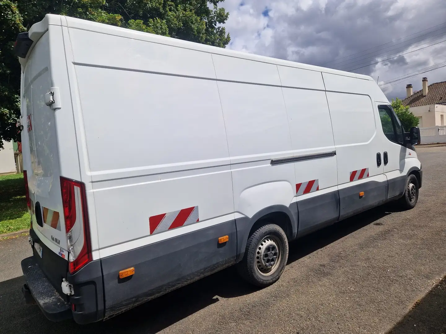 Iveco Daily FGN 35 C 14 V16 H2 QUAD-LEAF BVM6 - 2