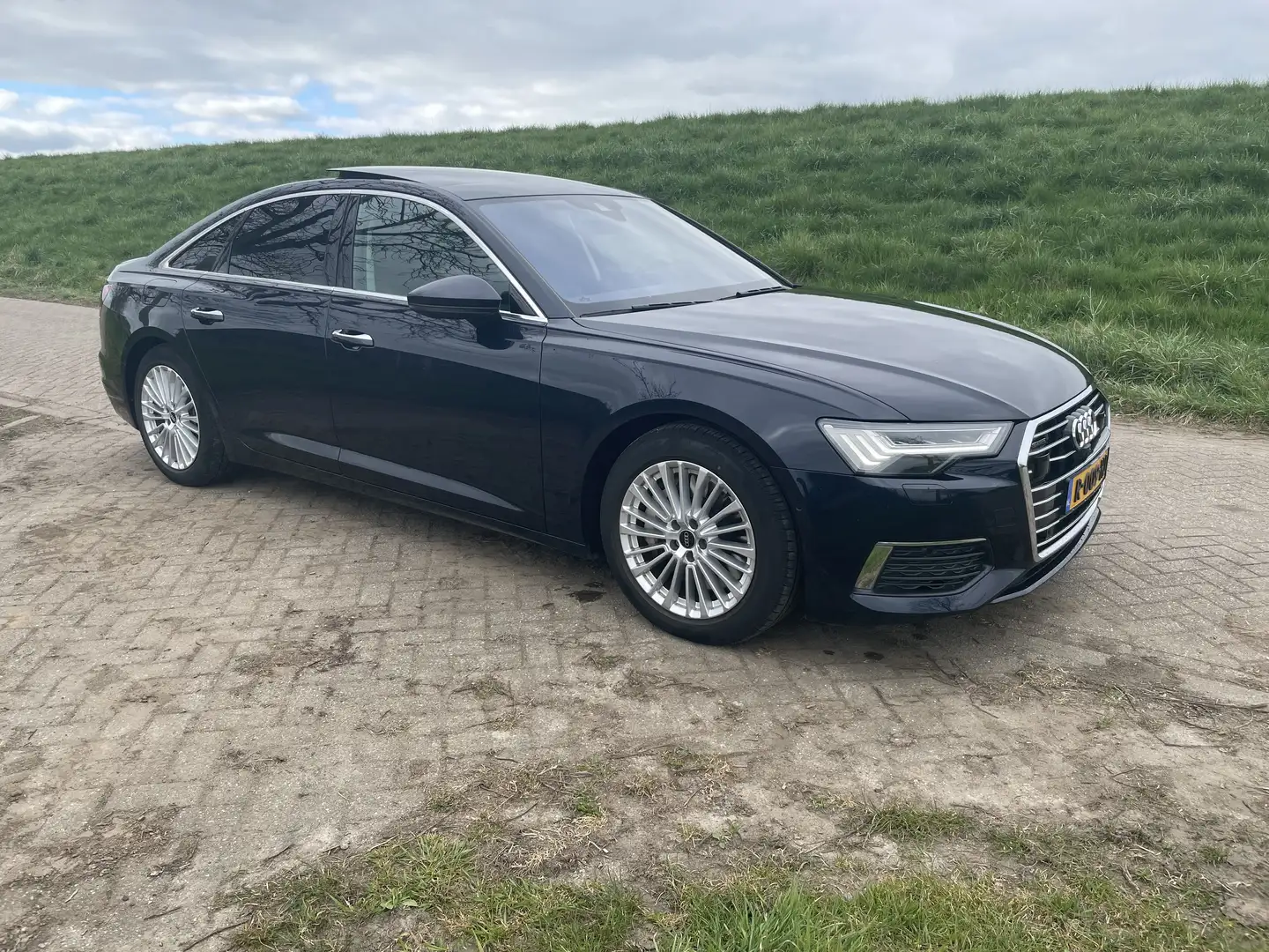 Audi A6 50 TFSI e quattro S tronic Blauw - 2