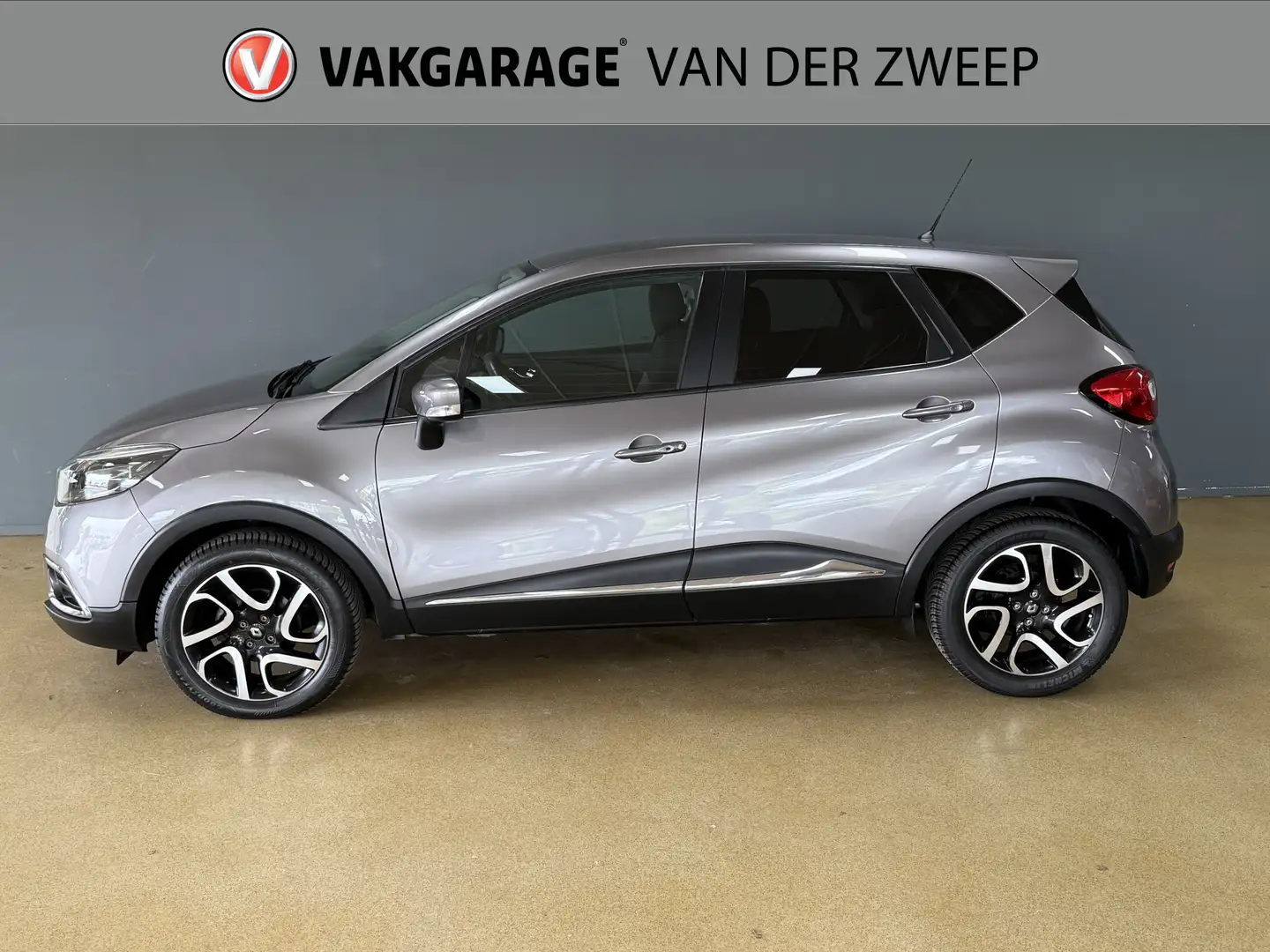 Renault Captur 0.9 TCe Intens | Navi | Cruise Grijs - 2