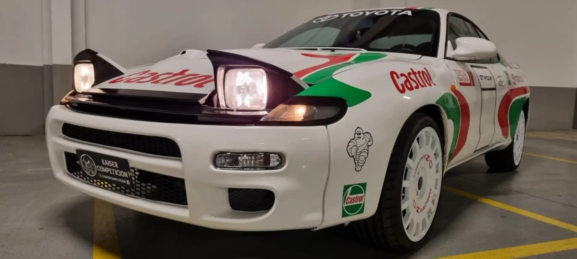 Toyota Celica Deportivo Manual de 3 Puertas Weiß - 2