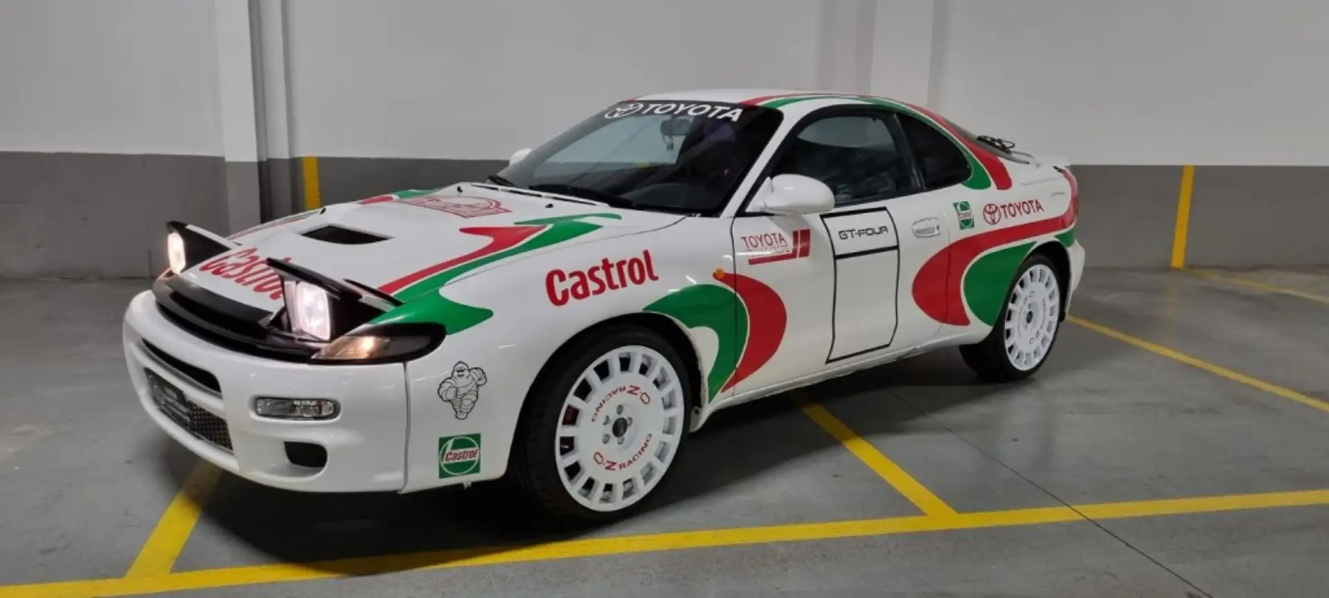 Toyota Celica Deportivo Manual de 3 Puertas Weiß - 1