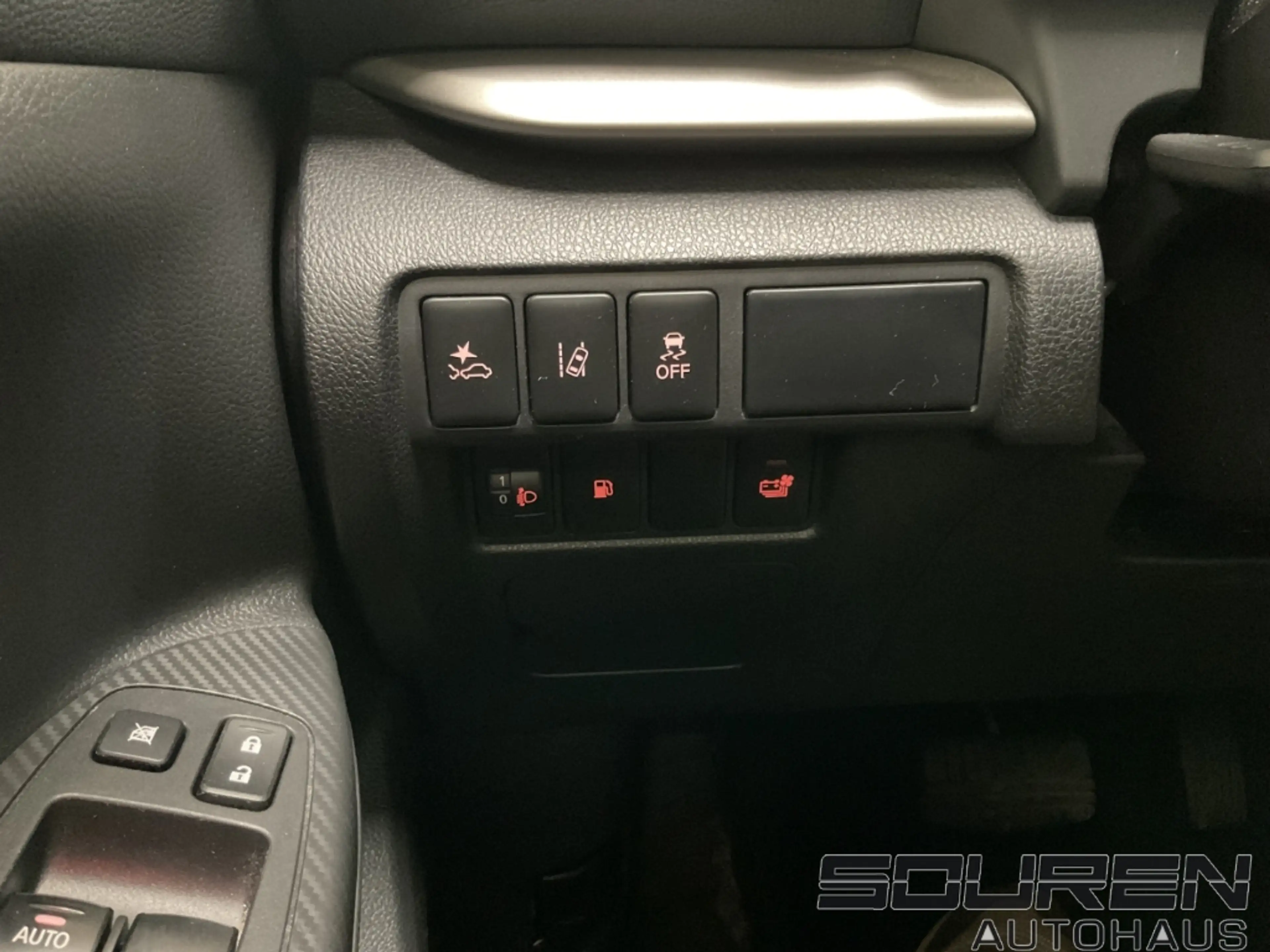 Mitsubishi Eclipse Cross 2.4 Plug-In Hybrid AWD aus 1.Hand — photo 15
