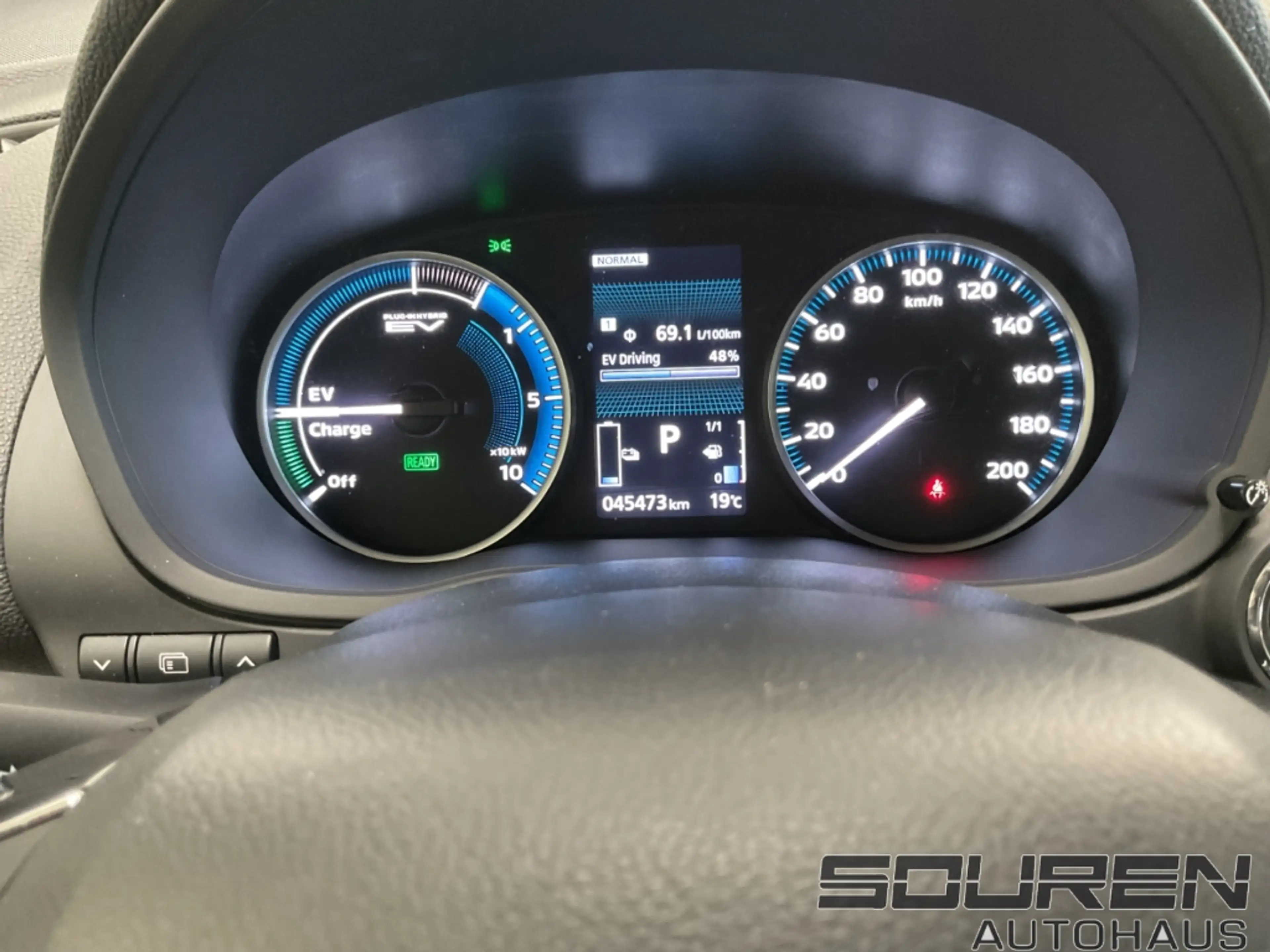 Mitsubishi Eclipse Cross 2.4 Plug-In Hybrid AWD aus 1.Hand — photo 8