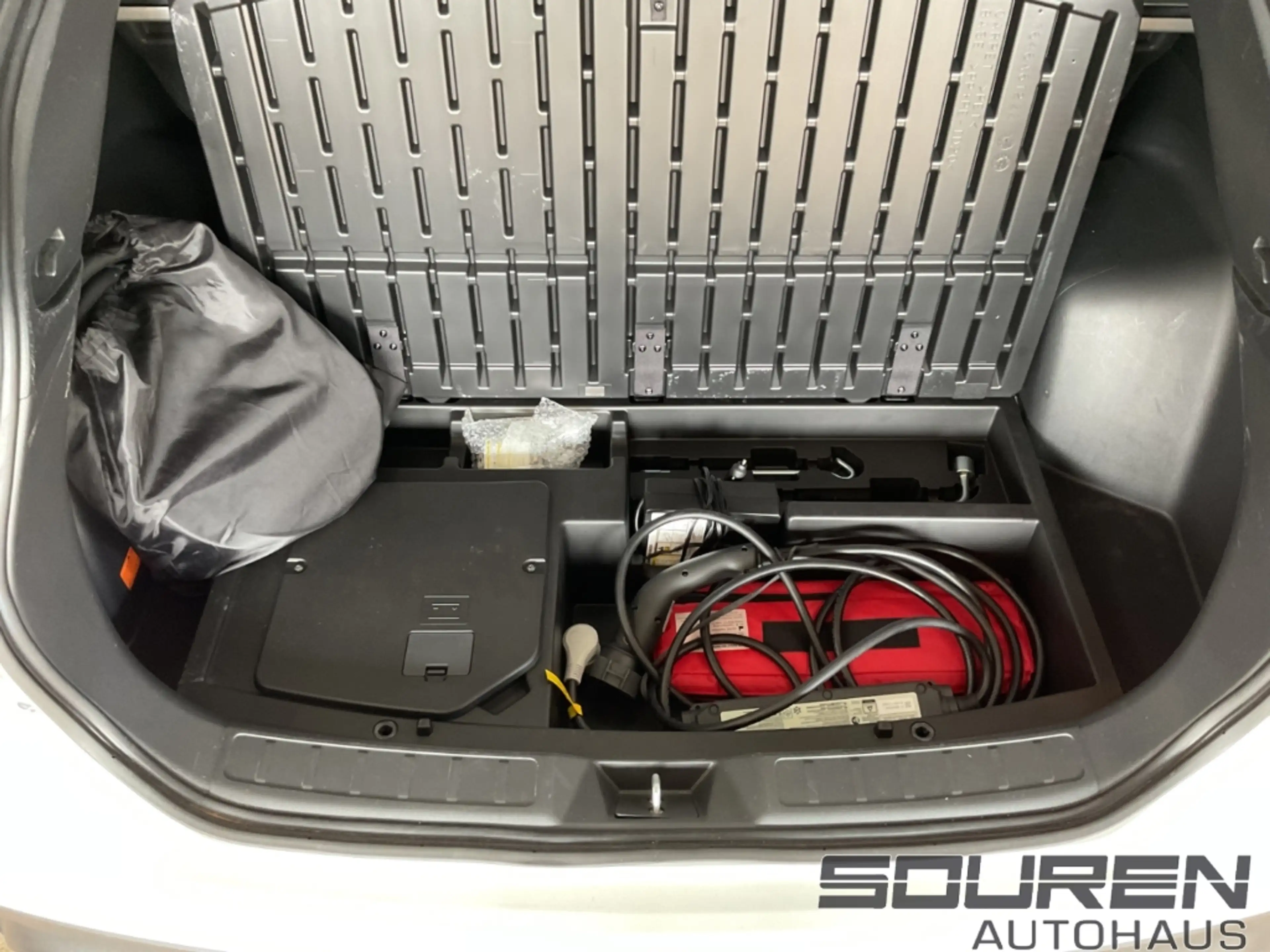 Mitsubishi Eclipse Cross 2.4 Plug-In Hybrid AWD aus 1.Hand — photo 14
