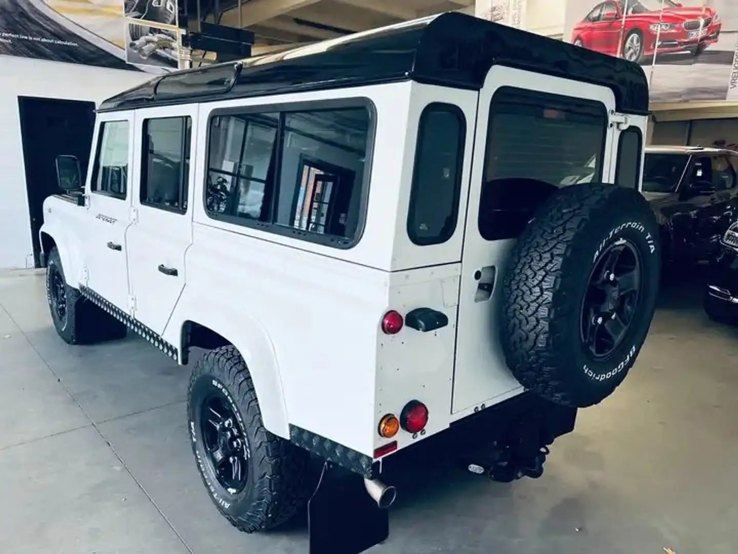 Land Rover Defender 110 2.2 Turbo D SE STATION WAGON+6PL+FULL HISTORY Blanc - 2