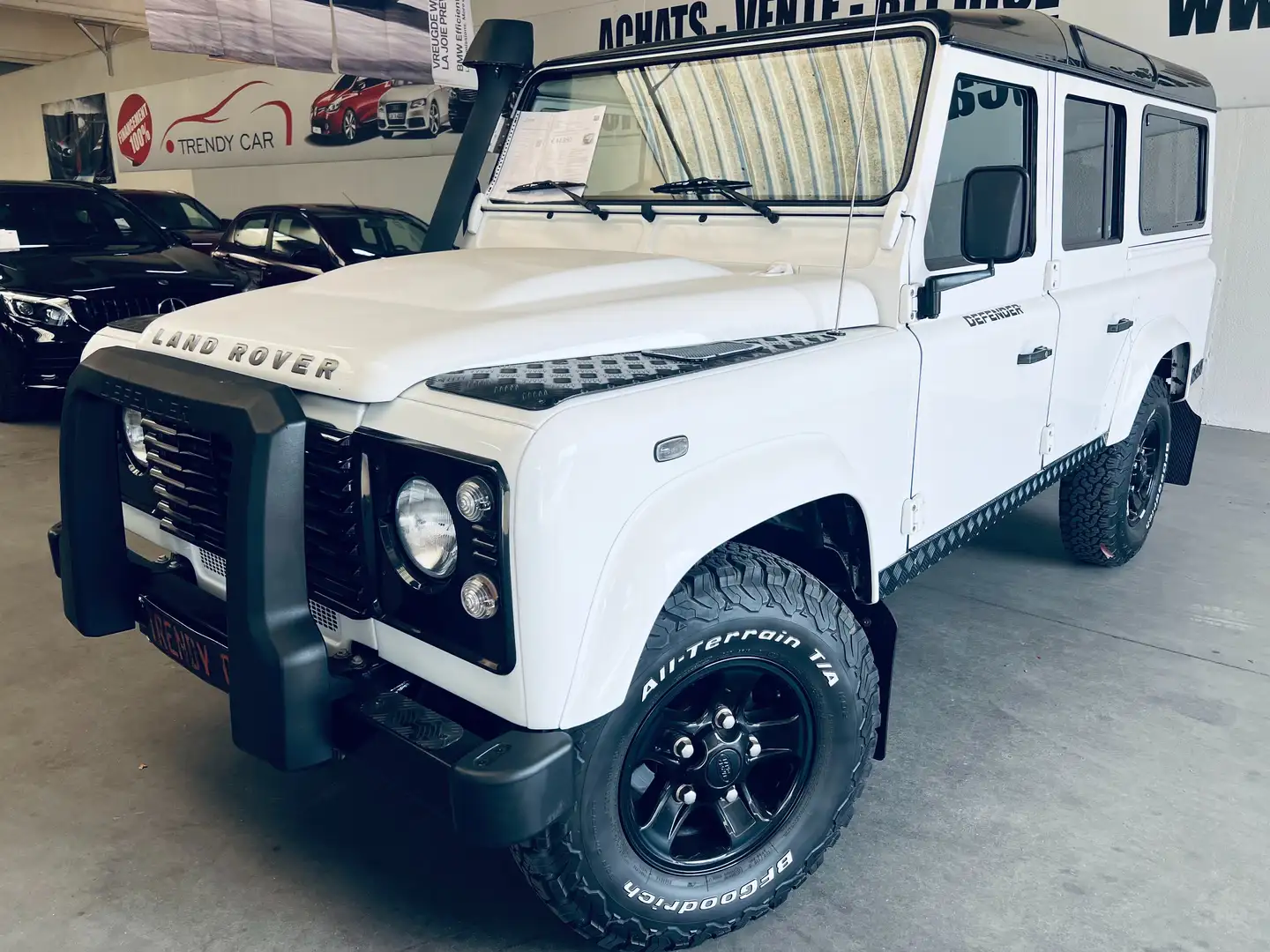 Land Rover Defender 110 2.2 Turbo D SE STATION WAGON+6PL+FULL HISTORY Blanc - 1