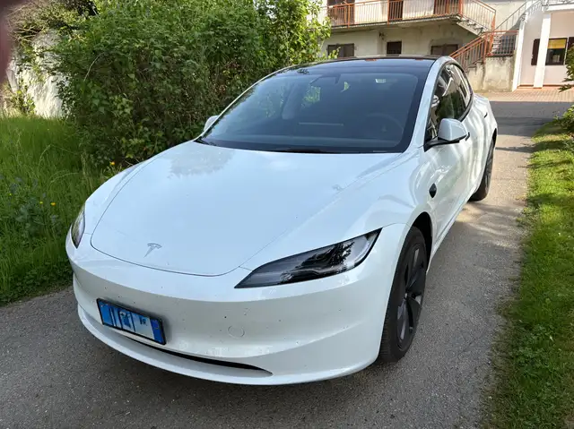 Tesla Model 3 Model 3 Premium rwd