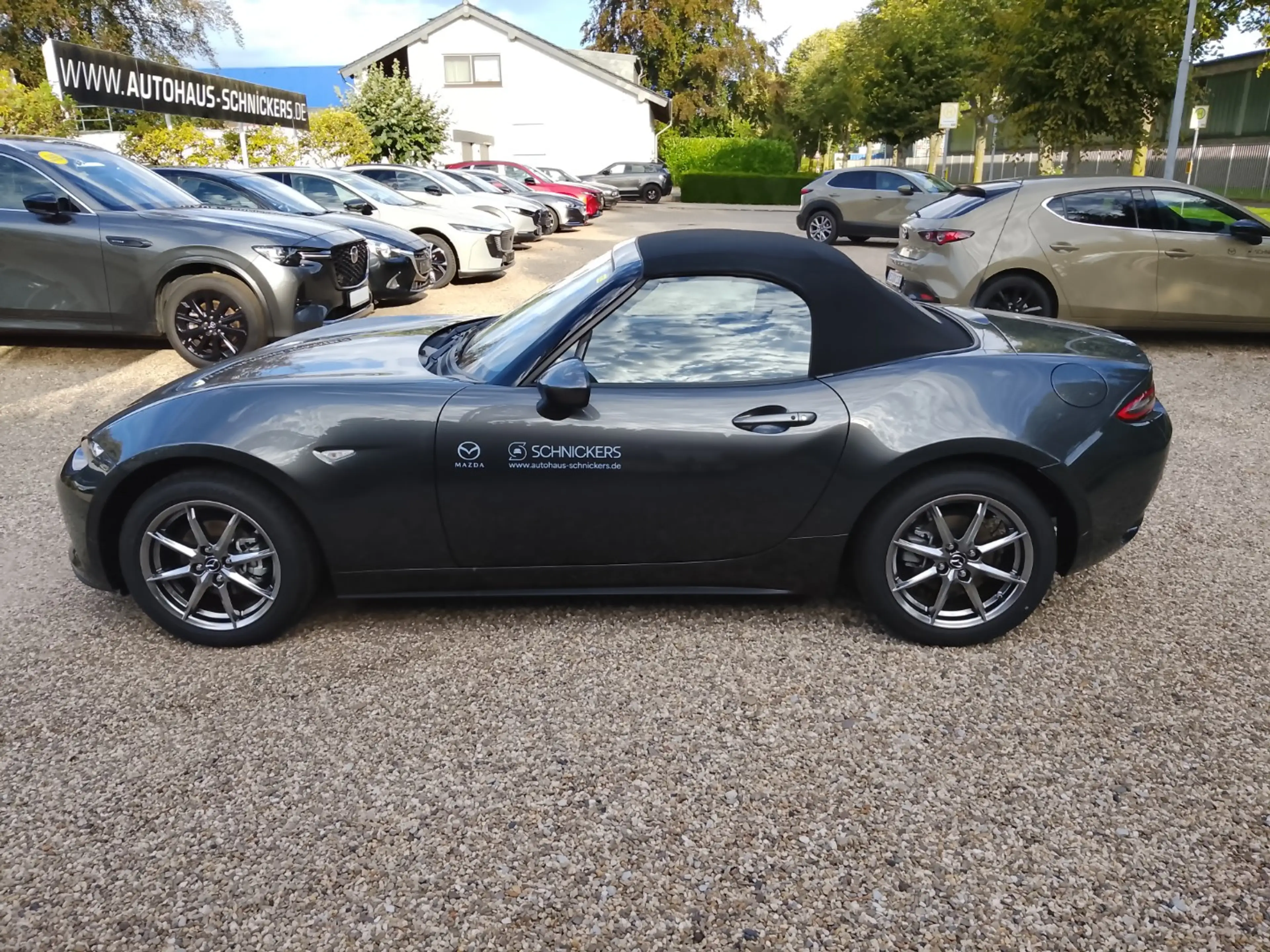 Mazda MX-5 EXCLUSIVE+BOSE+CARPLAY+MATRIX+KAMERA+DAB!! — photo 2