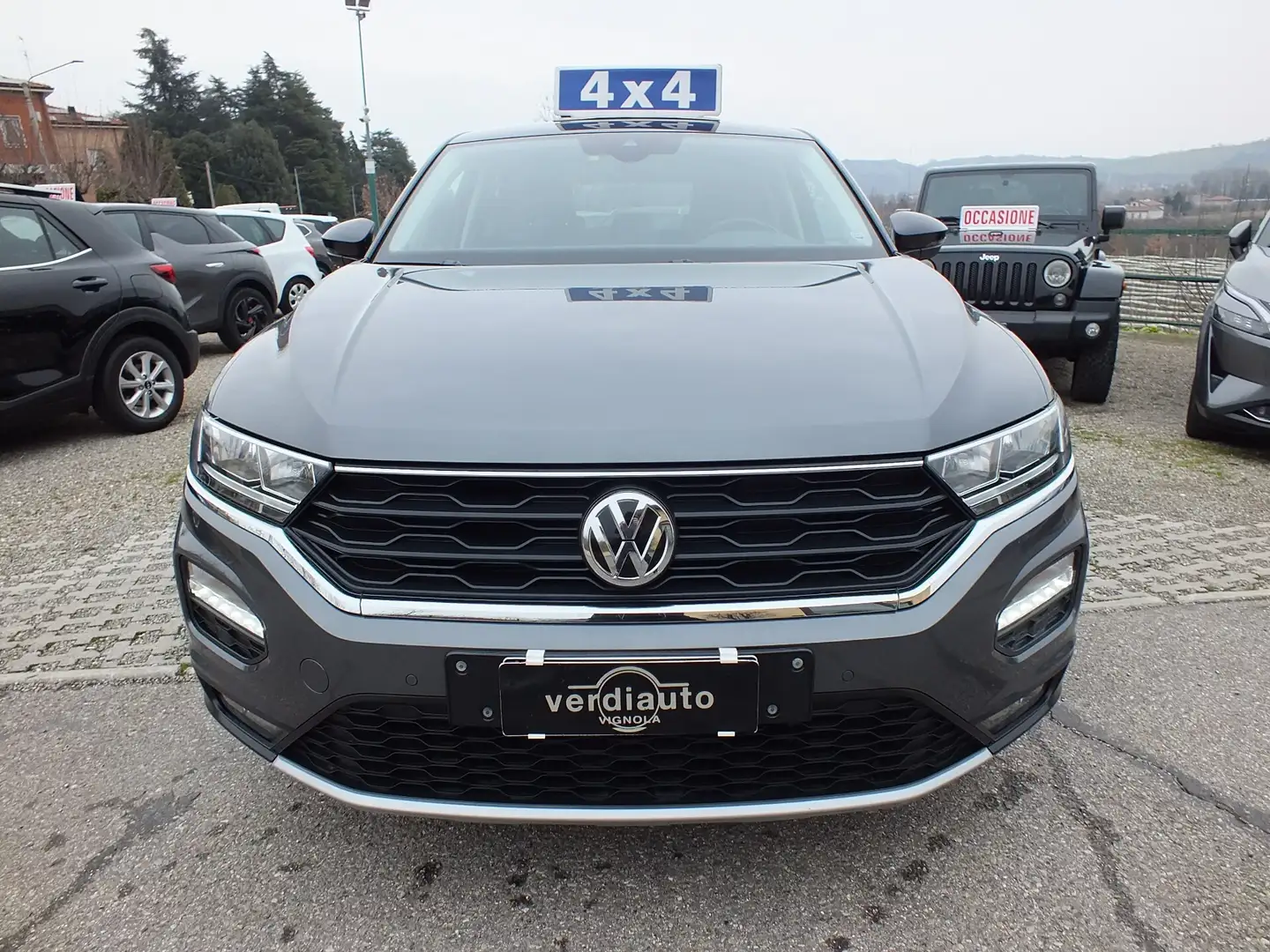 Volkswagen T-Roc 2.0 TDI SCR 4MOTION MANUALE  UNIPROPRIETARIO Grau - 2