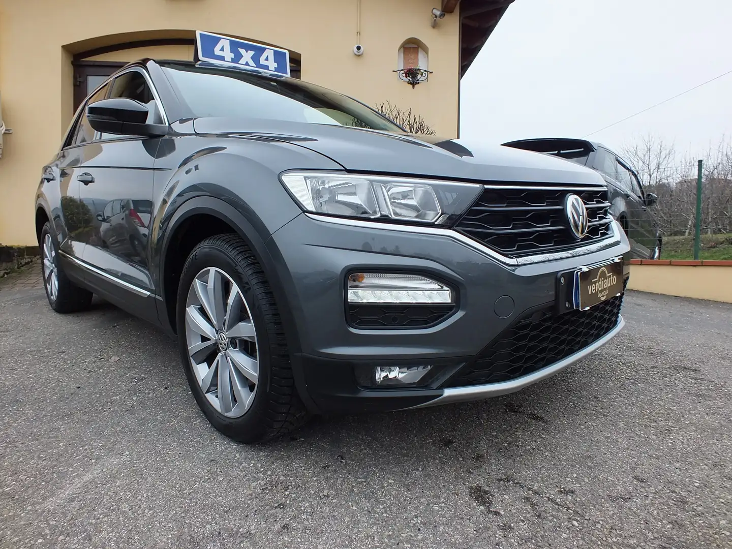 Volkswagen T-Roc 2.0 TDI SCR 4MOTION MANUALE  UNIPROPRIETARIO Grau - 1