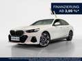 BMW 520 M Sport Weiß - thumbnail 1