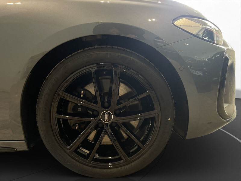 Audi A5 2.0 TFSIe qu. S line AHK LED LM 19" 360 — photo 13
