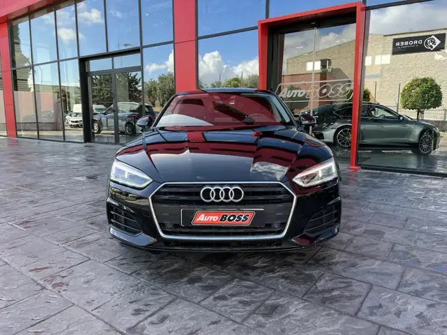 Audi A5 view 3