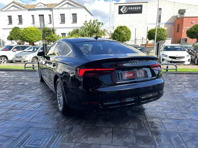 Audi A5 view 8