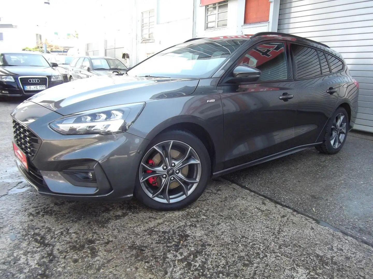 Ford Focus Turnier 2,0 TDCi ST-Line X Gris - 1
