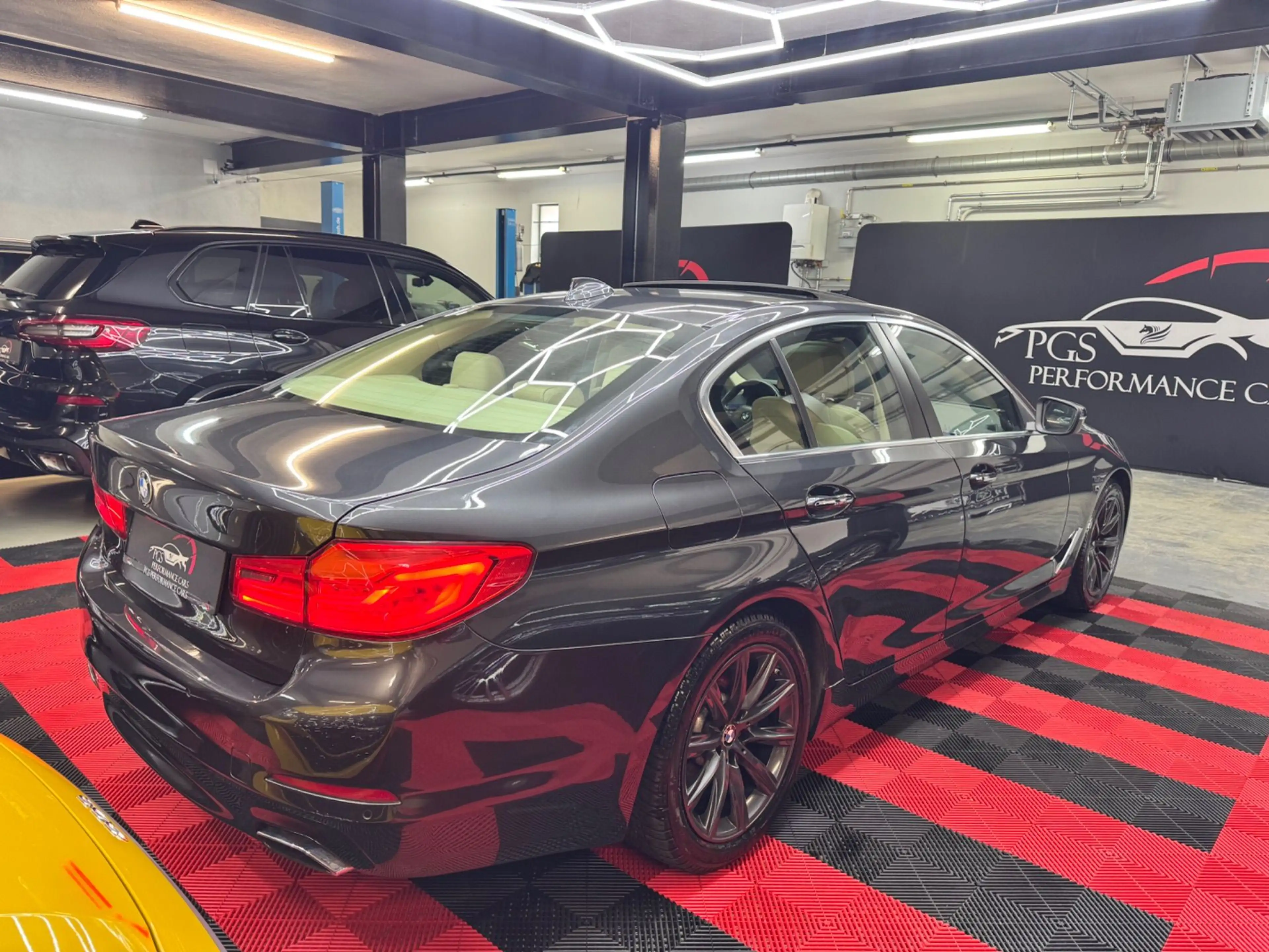 BMW 540 5er-Reihe Allrad (G30) xDrive Aut. — photo 6