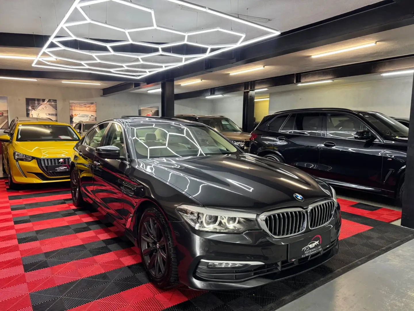 BMW 540 5er-Reihe Allrad (G30) xDrive Aut. Gelb - 1