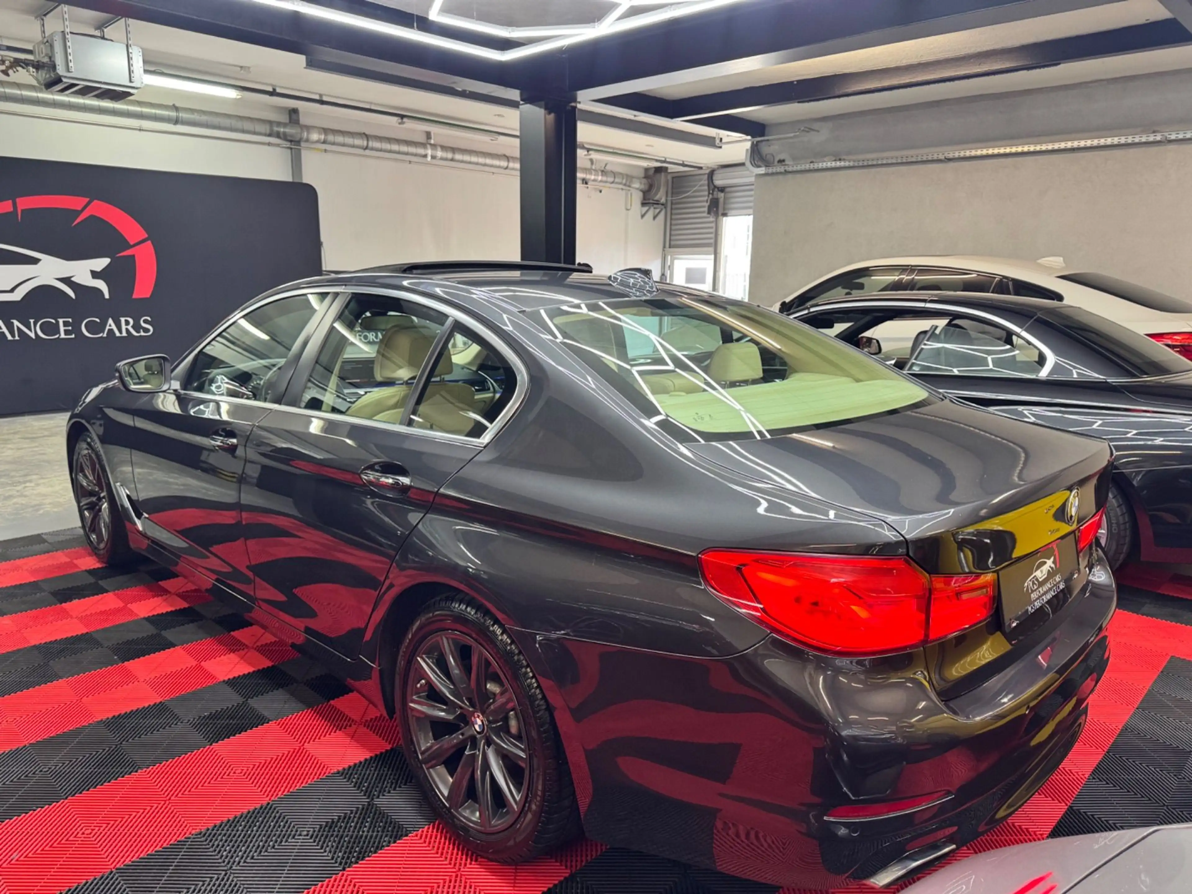 BMW 540 5er-Reihe Allrad (G30) xDrive Aut. — photo 4