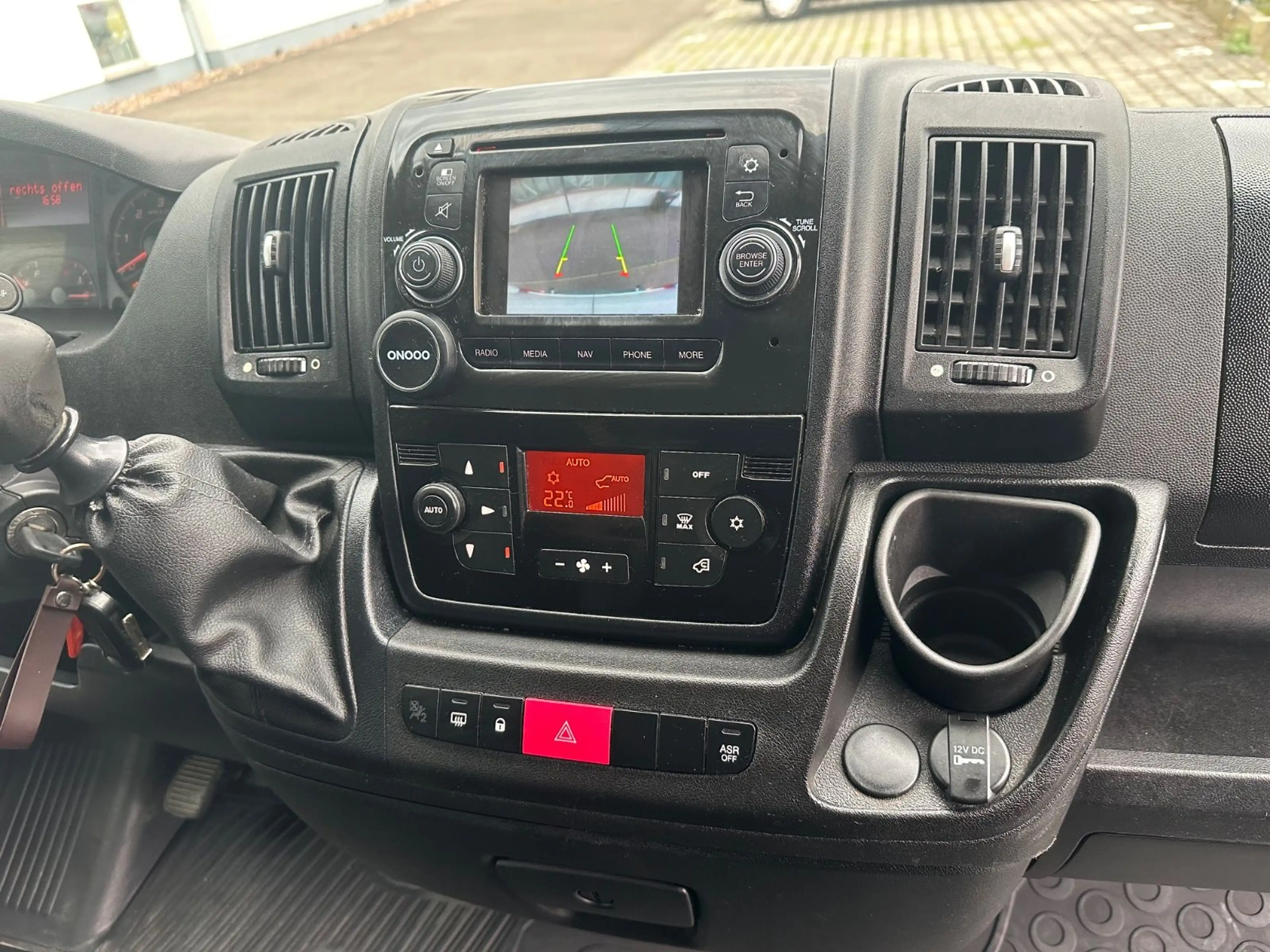 Peugeot Boxer Kasten 333 L1H1 Pro BlueHDi 130 — photo 14