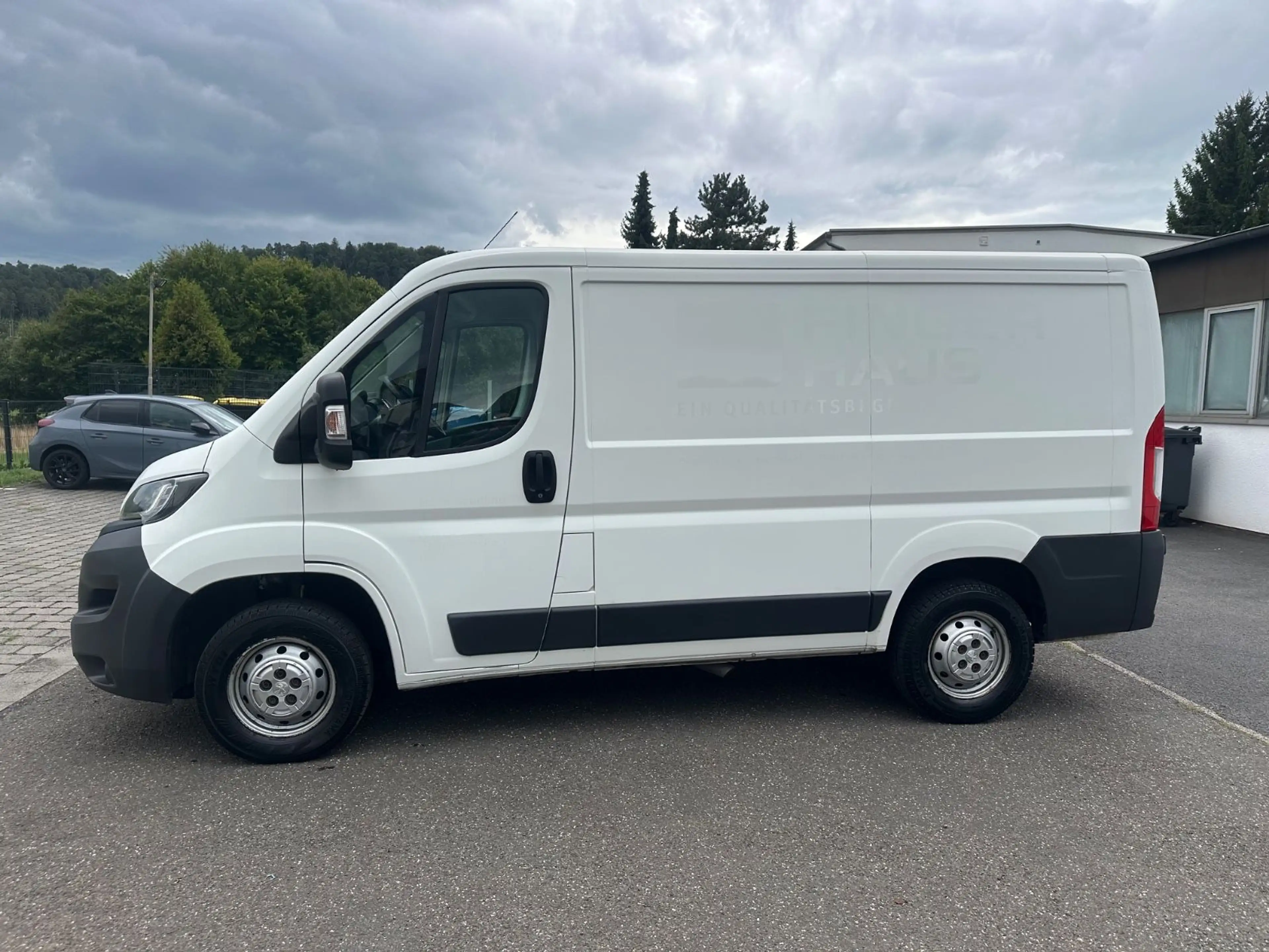 Peugeot Boxer Kasten 333 L1H1 Pro BlueHDi 130 — photo 9