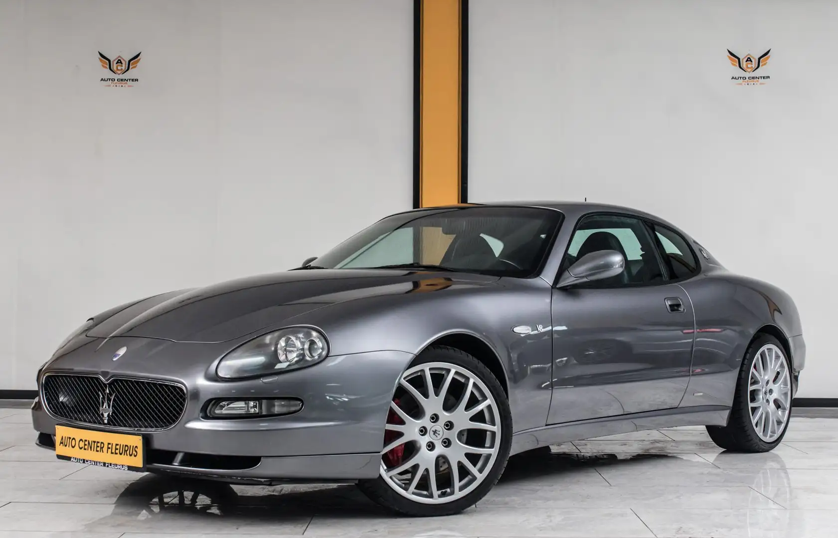 Maserati Coupe 4.2i V8 32v Cambiocorsa Gris - 1