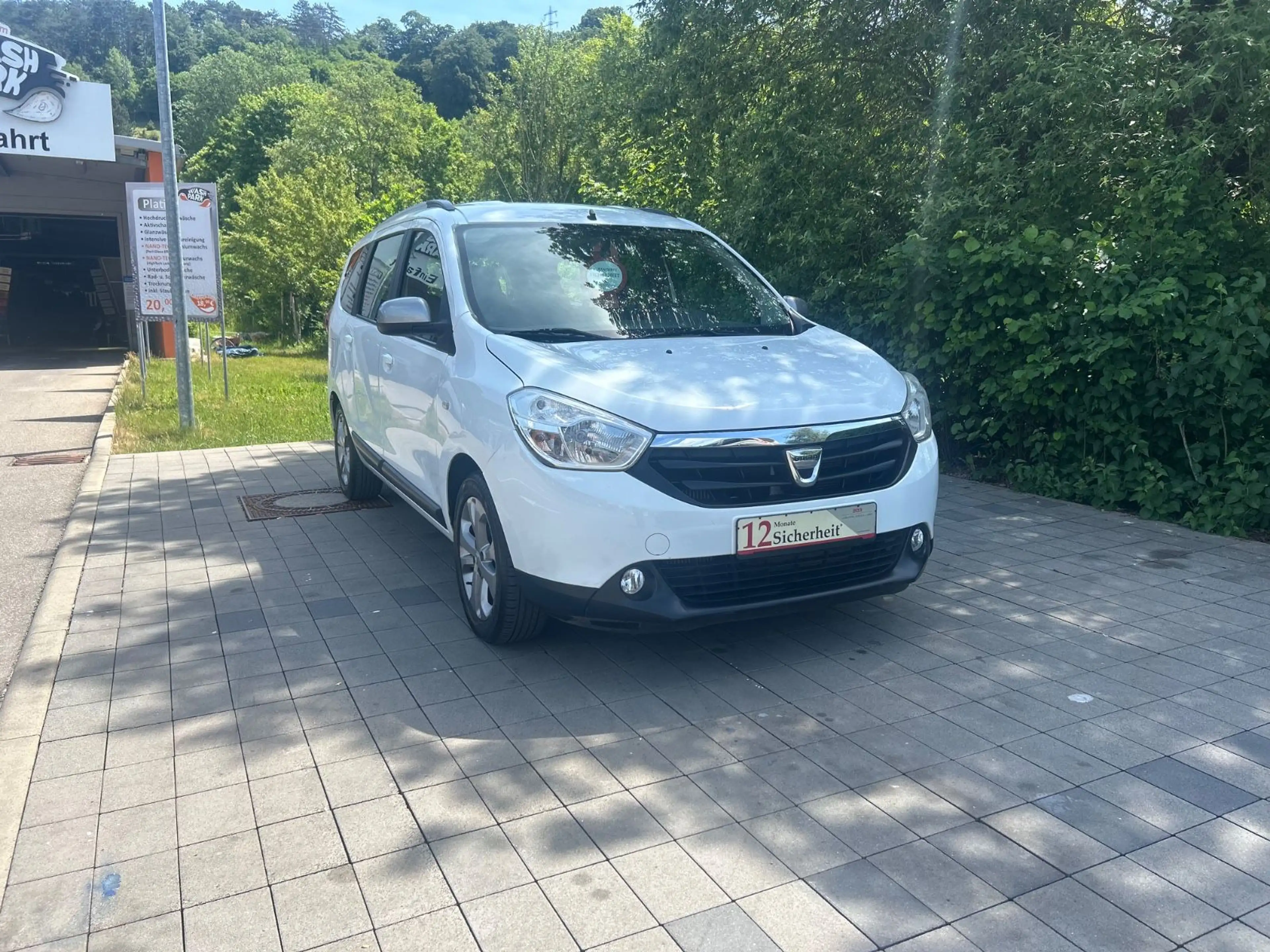 Dacia Lodgy Celebration** 7-SITZE** — photo 9