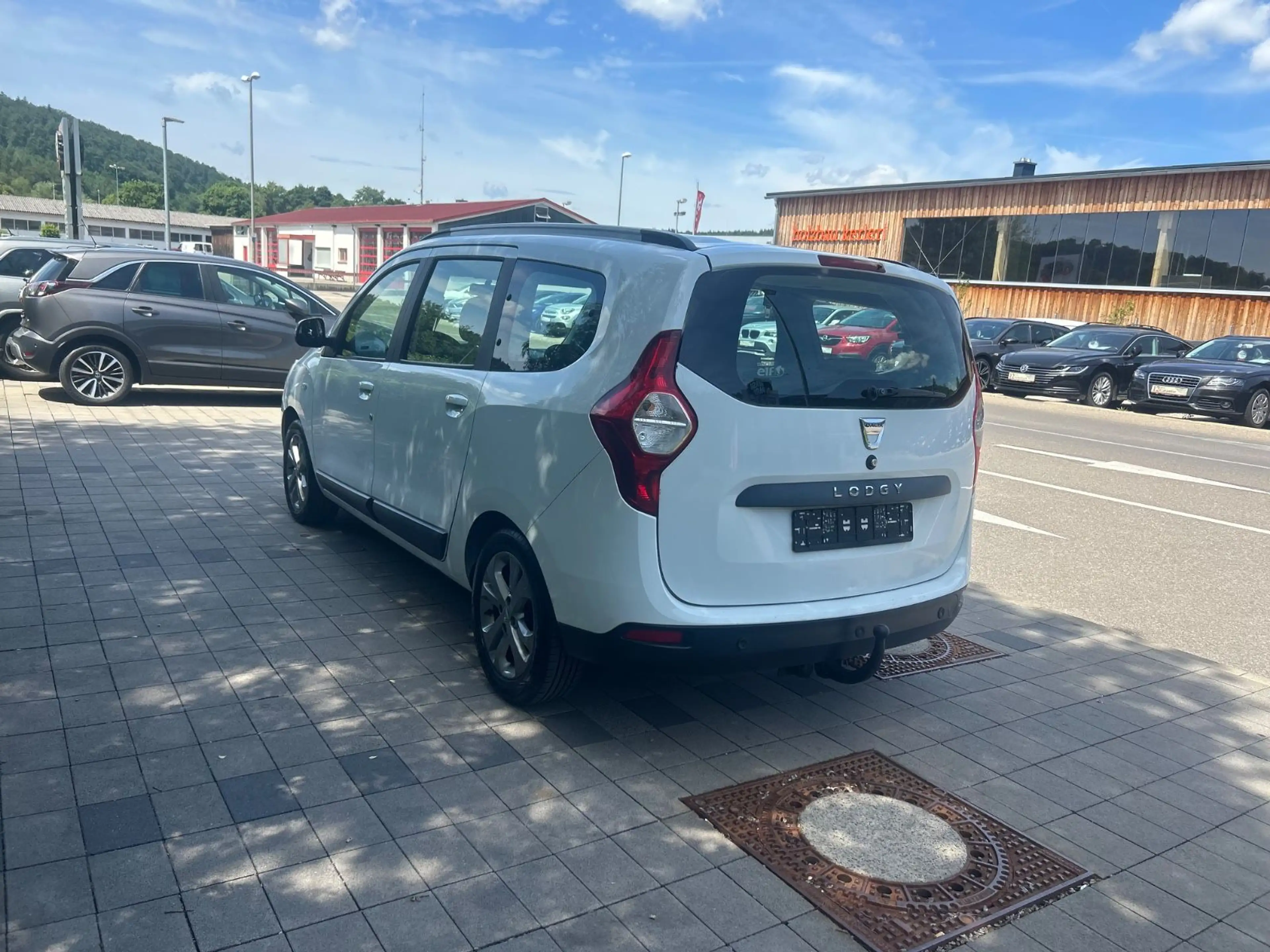 Dacia Lodgy Celebration** 7-SITZE** — photo 6