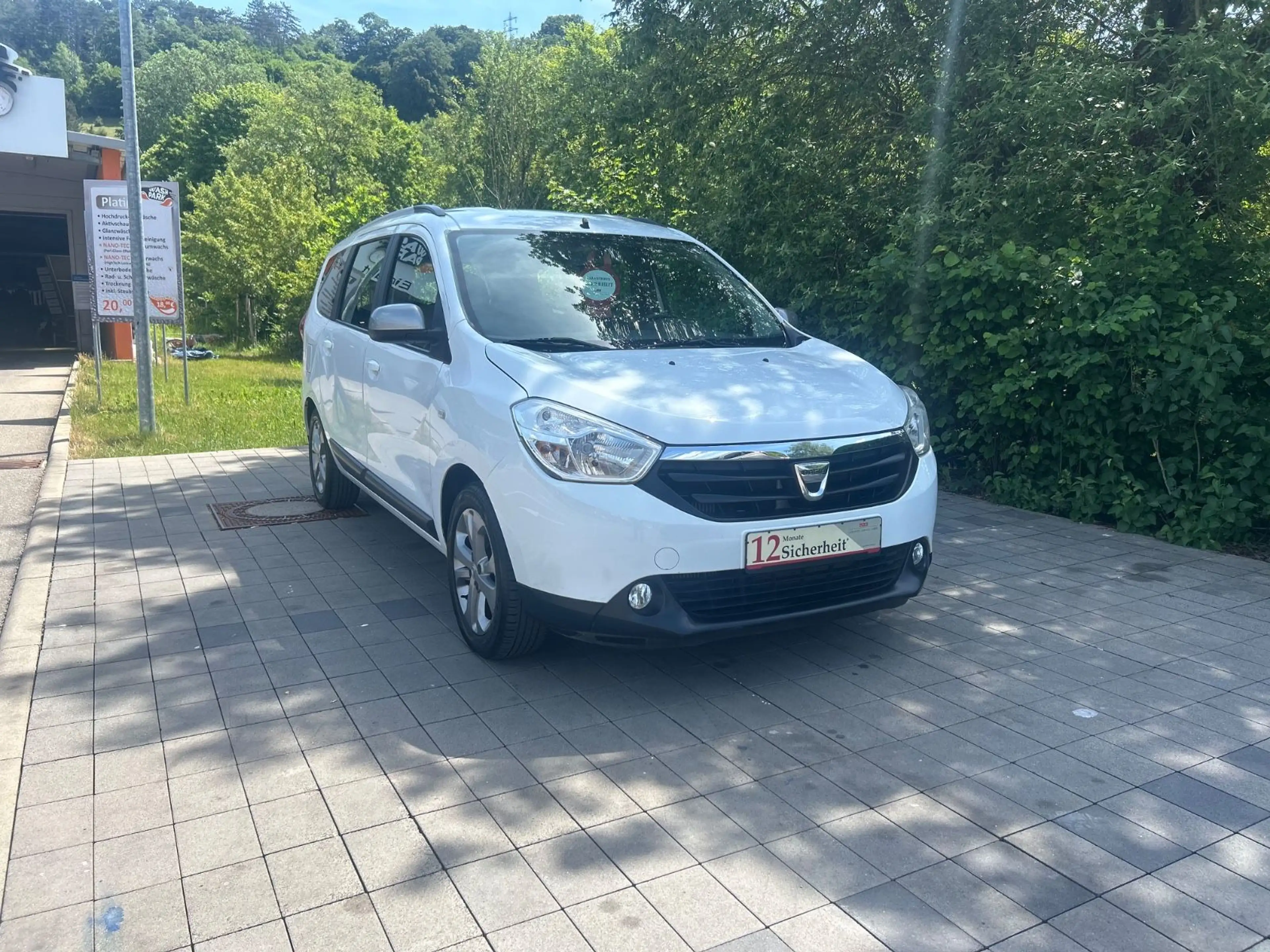 Dacia Lodgy Celebration** 7-SITZE** — photo 5