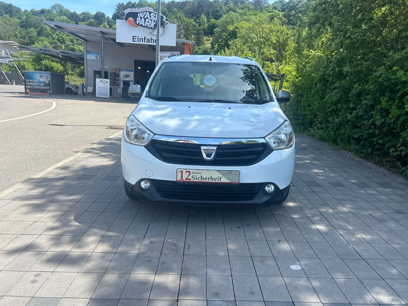 Dacia Lodgy Celebration** 7-SITZE** — photo 4