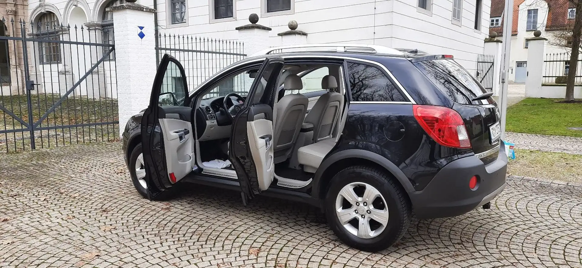 Opel Antara Antara 2.2 CDTI Cosmo 4x4 Automatik Negru - 1