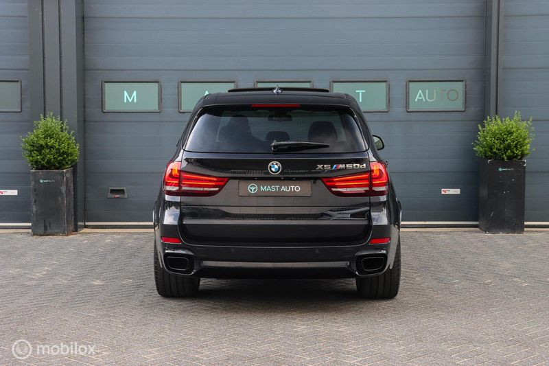 BMW X5 M50d|PANO|H&K AUDIO|SOFT CLOSE|CAMERA|LEDER|MEMORY — photo 9