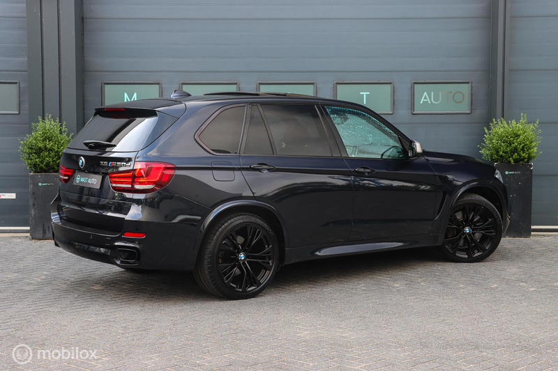BMW X5 M50d|PANO|H&K AUDIO|SOFT CLOSE|CAMERA|LEDER|MEMORY — photo 8