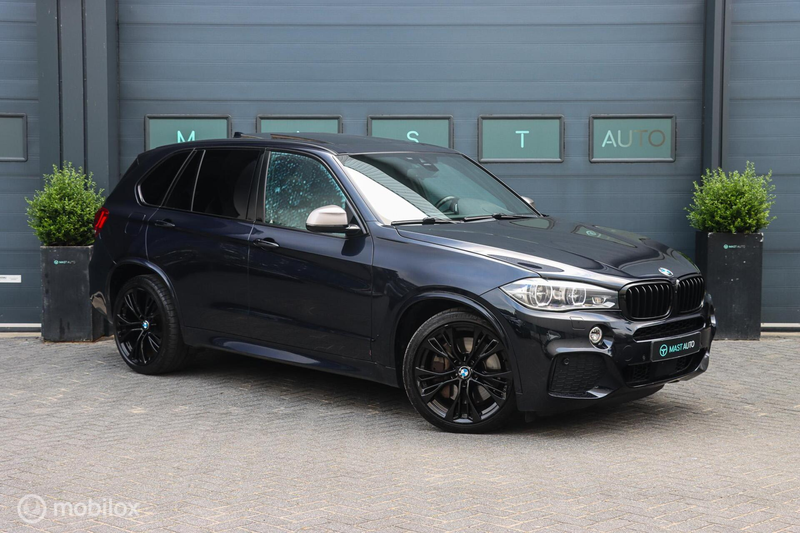BMW X5 M50d|PANO|H&K AUDIO|SOFT CLOSE|CAMERA|LEDER|MEMORY — photo 4