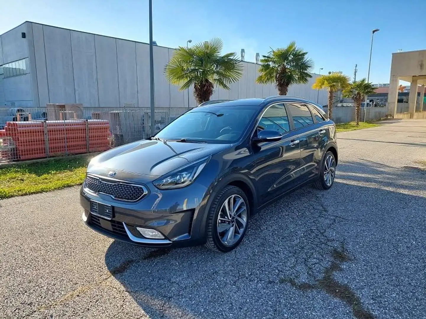 Kia Niro 1.6 GDi DCT HEV Grigio - 1